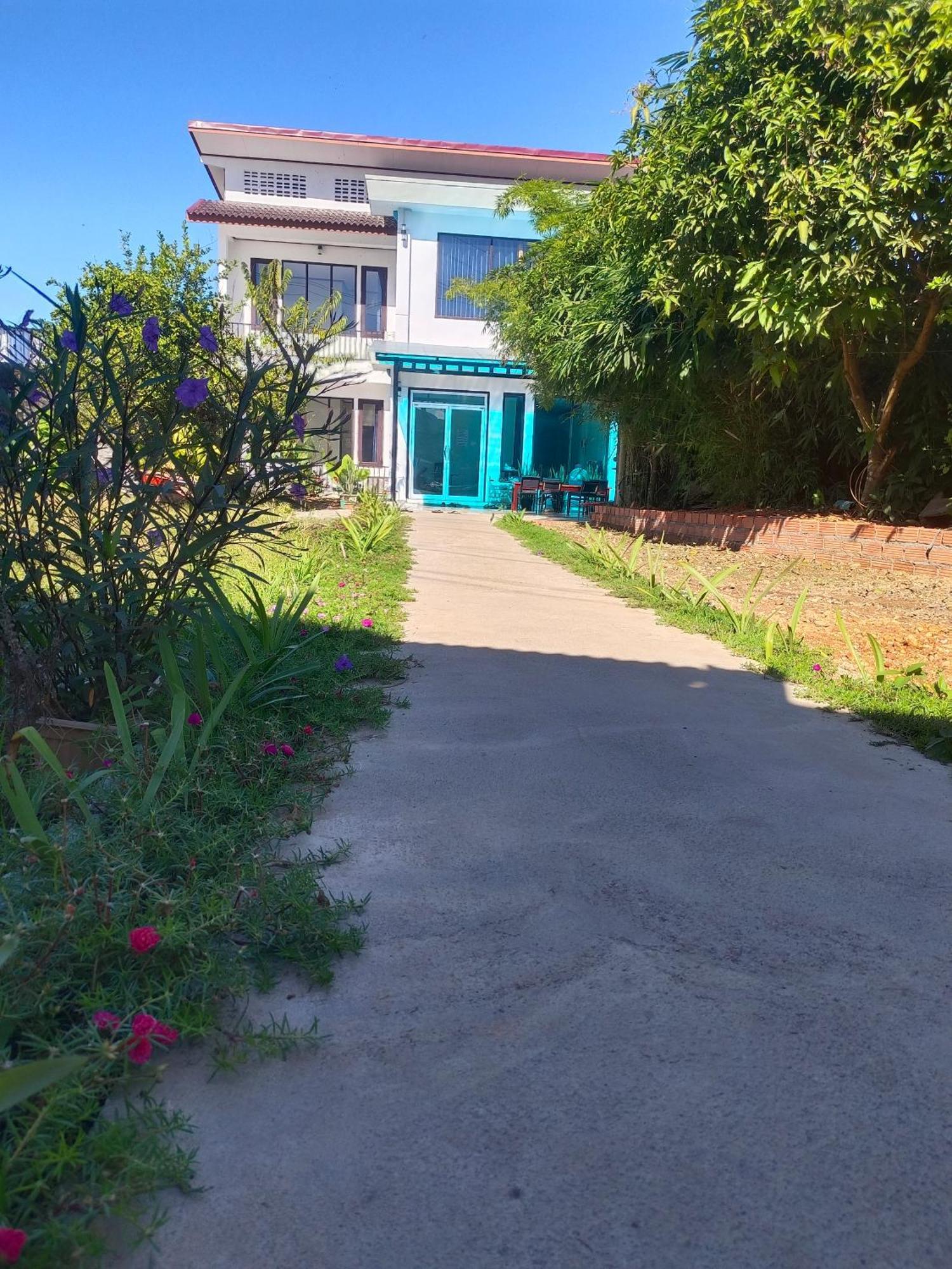 Vang Vieng Champa Hotel Exteriör bild