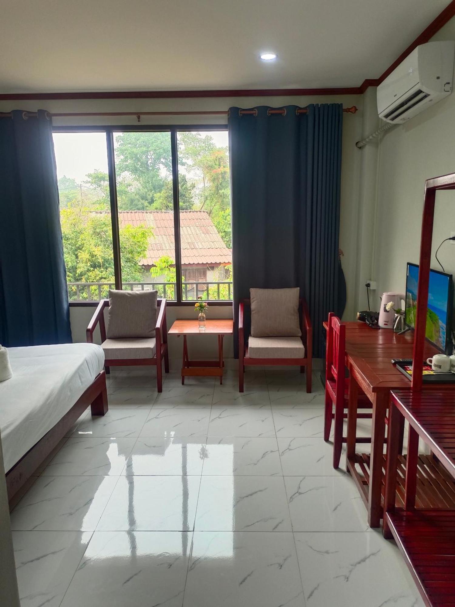 Vang Vieng Champa Hotel Exteriör bild