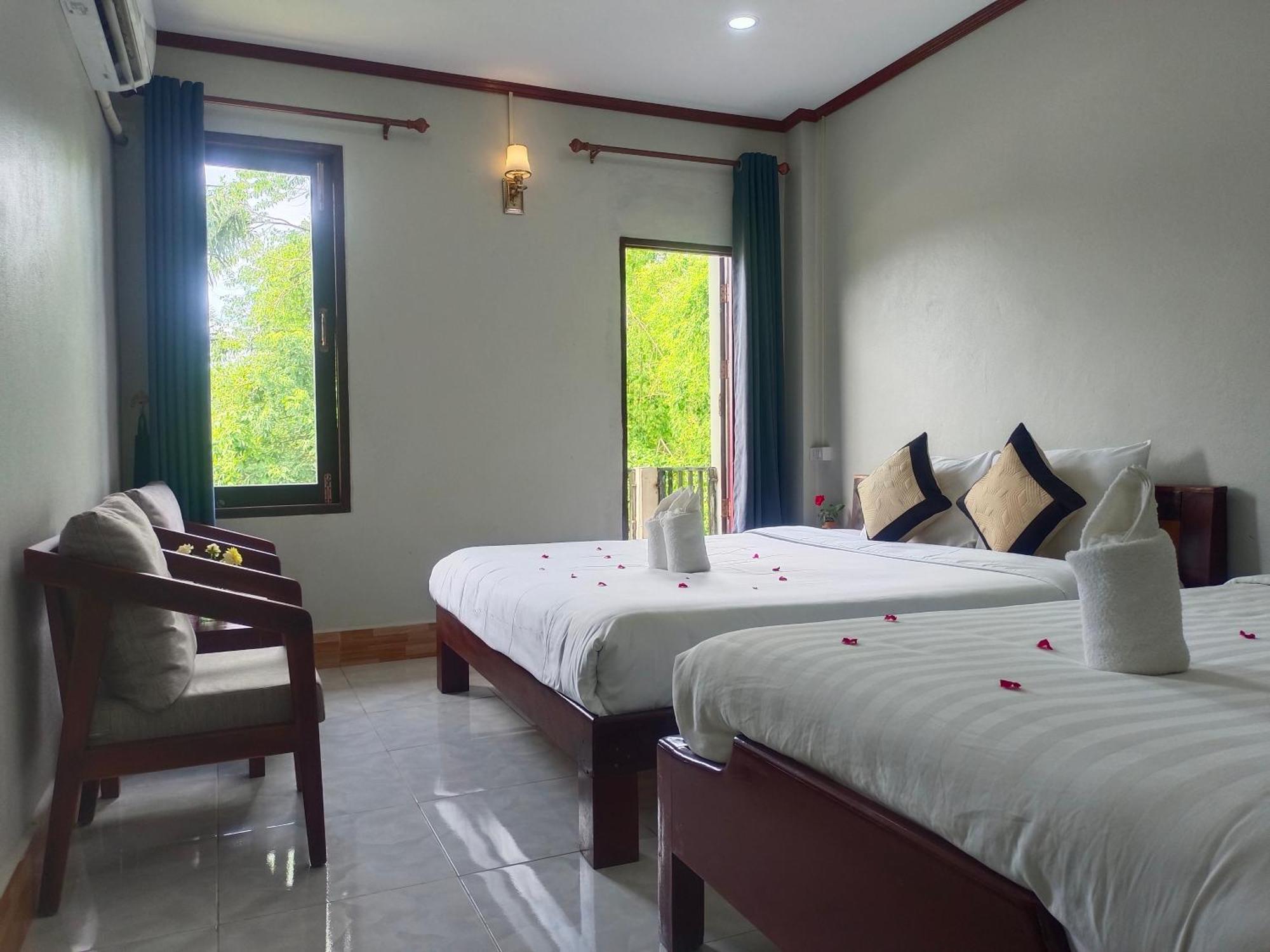 Vang Vieng Champa Hotel Exteriör bild