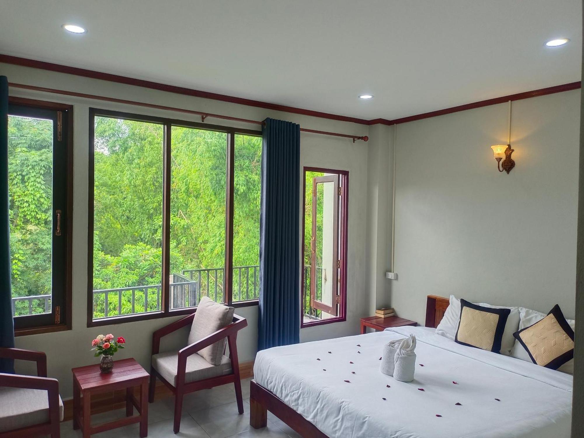 Vang Vieng Champa Hotel Exteriör bild